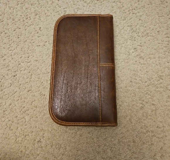 Kenneth Cole Reaction CD & DVD Holder | Leather Disc Case - Picture 3 of 7